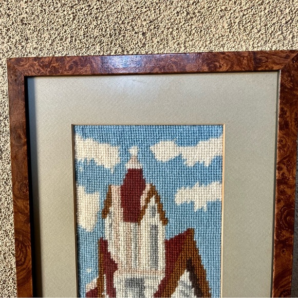 Vintage framed needlepoint European picture 11/28 inch - Picture 2 of 7